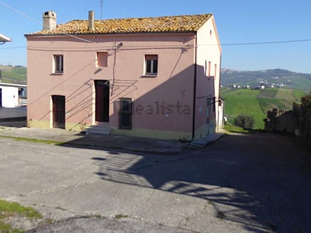 Rustico in vendita a Sant'eusanio Del Sangro, Abruzzo