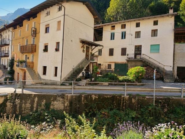 Rustico in vendita a Molini, Laghi