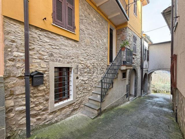 Rustico in vendita a Unione di comuni Montana Lunigiana, Bagnone
