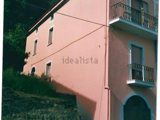 Rustico in vendita a Laurito, Campania