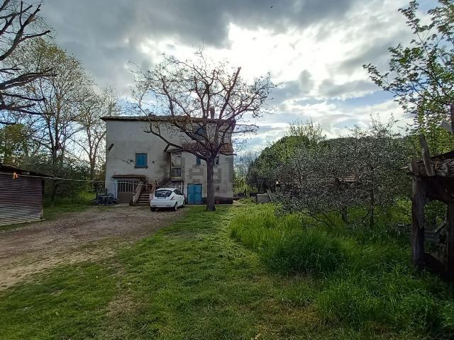 Rustico in vendita a Manciano, Castiglion Fiorentino