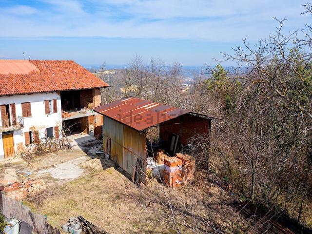 Rustico in vendita a Piemonte, Asti