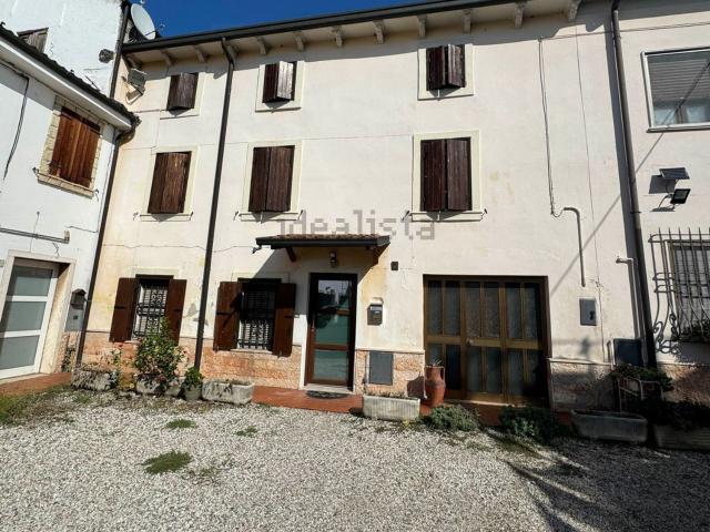 Rustico in vendita a Bovo, Buttapietra