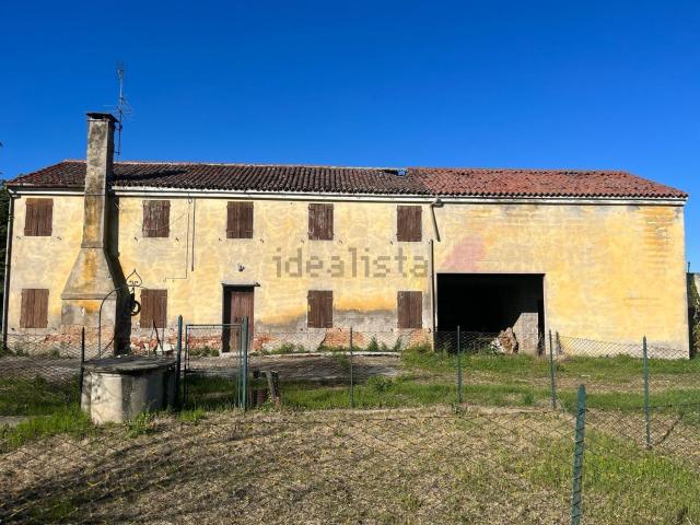 Rustico in vendita a Este, Veneto