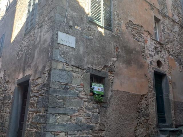 Rustico in vendita a Villa Basilica, Toscana