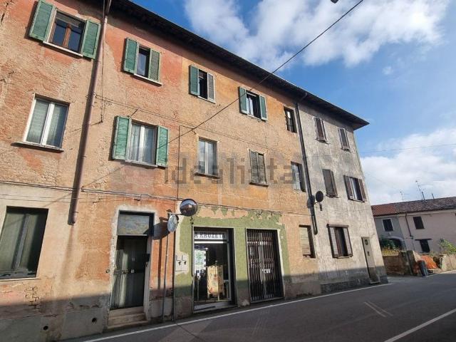 Rustico in vendita a Olcella, Dairago