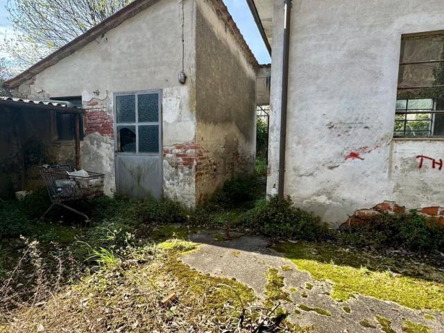 Rustico in vendita a San Leonardo in Treponzio, Capannori