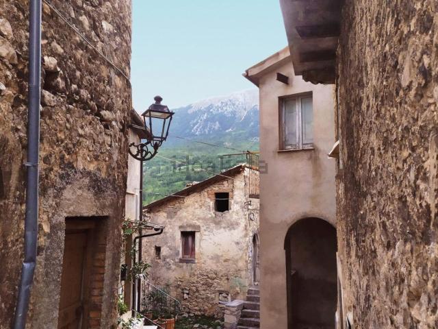 Rustico in vendita a Caramanico Terme, Abruzzo