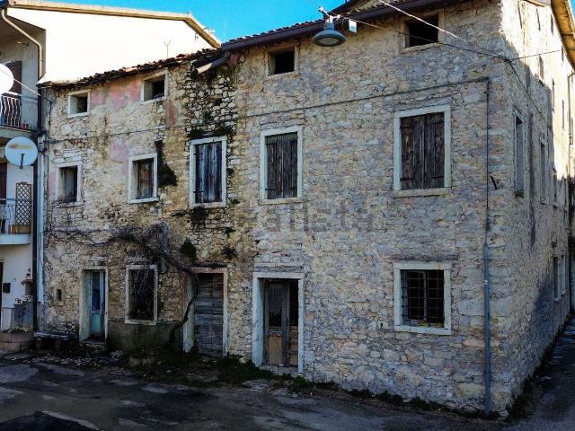 Rustico in vendita a Fane, Negrar
