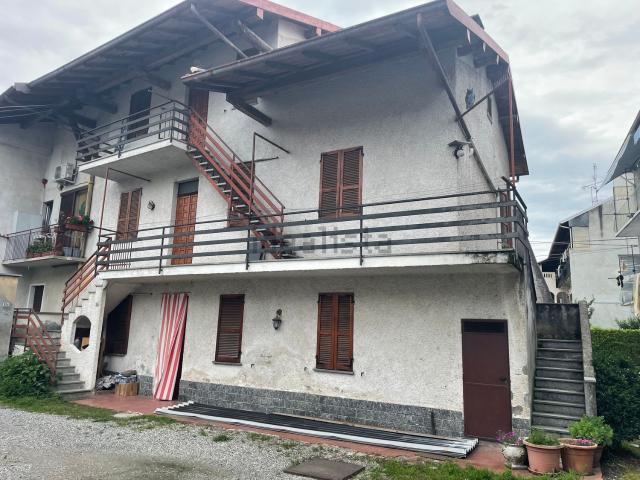 Rustico in vendita a Borgo Ticino, Novara