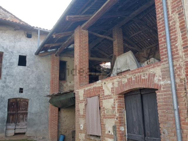 Rustico in vendita a Piemonte, Asti