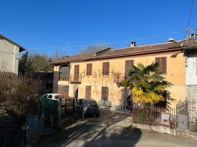 Rustico in vendita a Serravalle, Piemonte