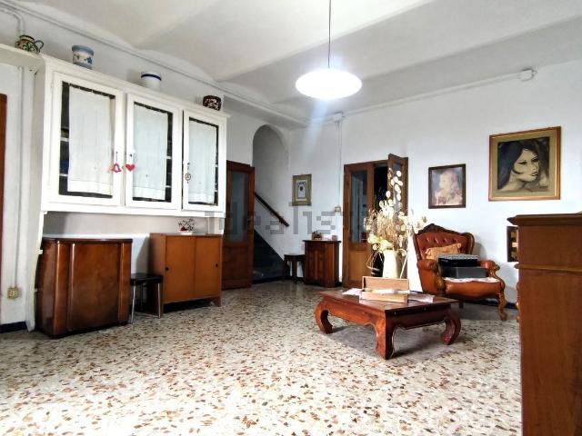 Rustico in vendita a Stazione Masotti, Serravalle Pistoiese