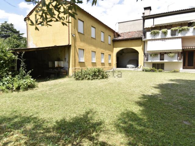 Rustico in vendita a San Giacomo, Romano D'ezzelino