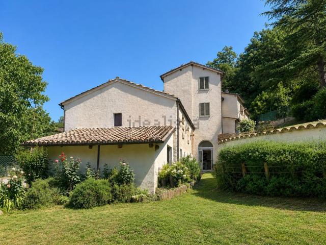 Rustico in vendita a Marche, Macerata