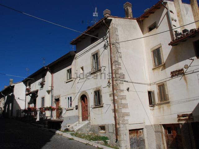 Rustico in vendita a Pescocostanzo, Abruzzo