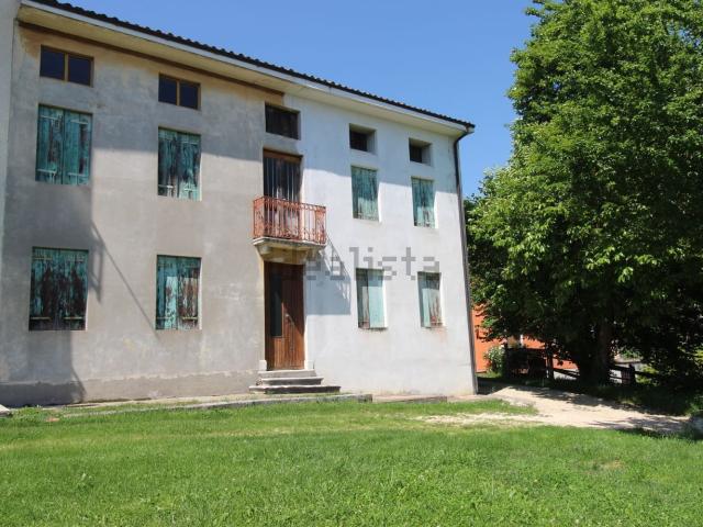 Rustico in vendita a Altissimo, Veneto
