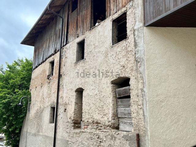 Rustico in vendita a Comunità della Val di Non, Novella