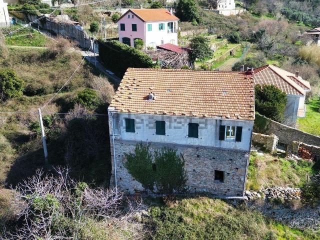 Rustico in vendita a Vezzi Portio, Liguria