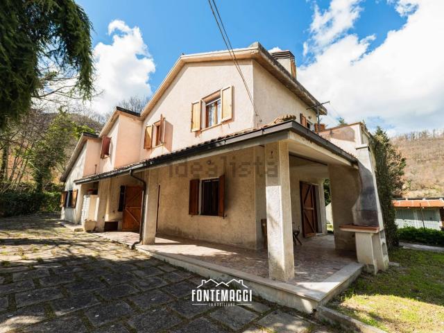 Rustico in vendita a Marche, Pesaro E Urbino