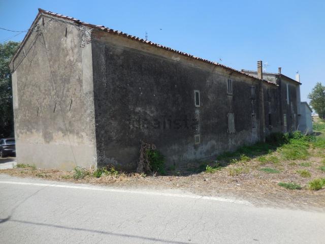 Rustico in vendita a Frassinelle Polesine, Veneto