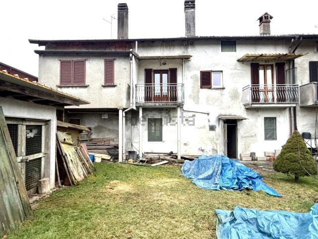 Rustico in vendita a Solbiate con Cagno, Concagno