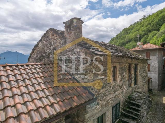 Rustico in vendita a Ligomena, Plesio