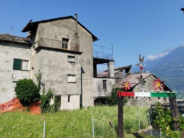 Rustico in vendita a Talamona, Lombardia