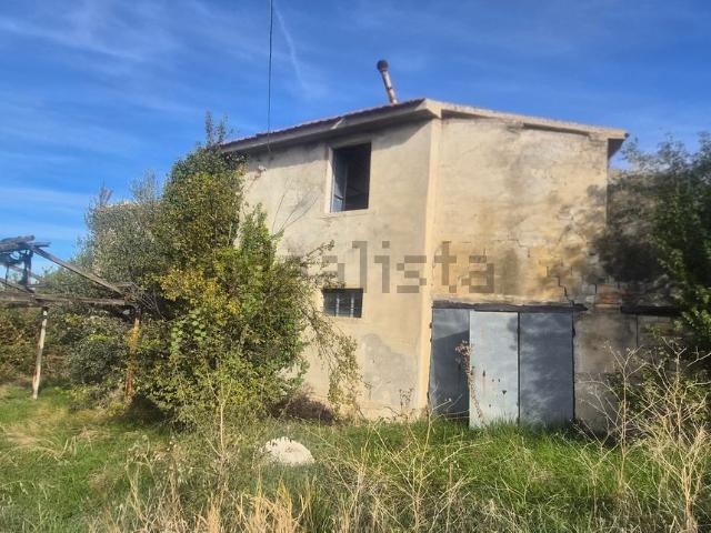 Rustico in vendita a San Marcello, Ancona