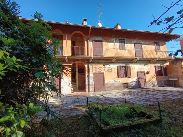 Rustico in vendita a Lonate Pozzolo, Lombardia