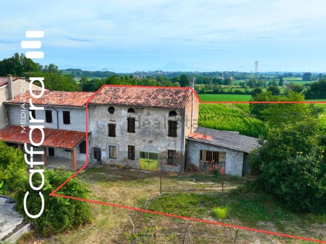 Rustico in vendita a Pozzolengo, Brescia