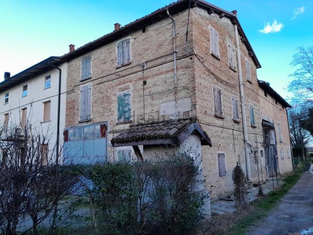 Rustico in vendita a Val d’Enza, Re