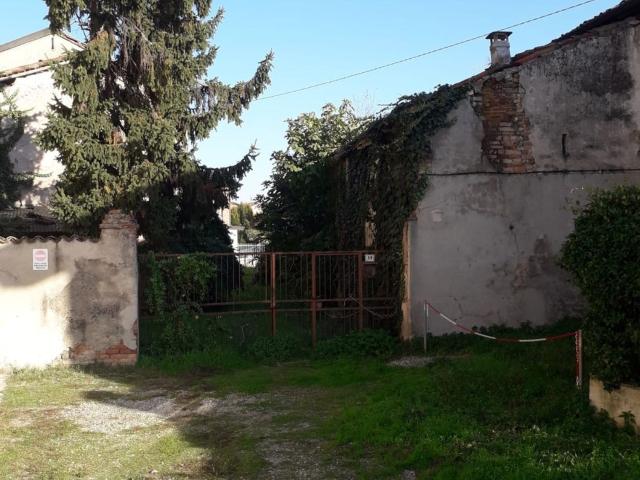Rustico in vendita a Agnadello, Lombardia
