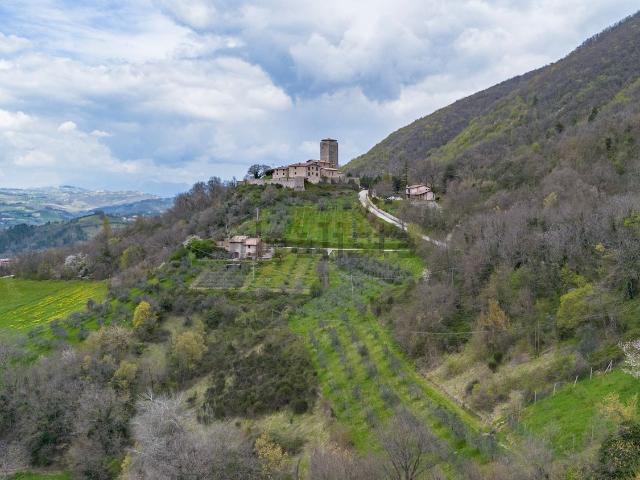 Rustico in vendita a Valtopina, Umbria