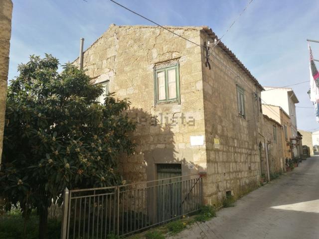 Rustico in vendita a Blufi, Sicilia