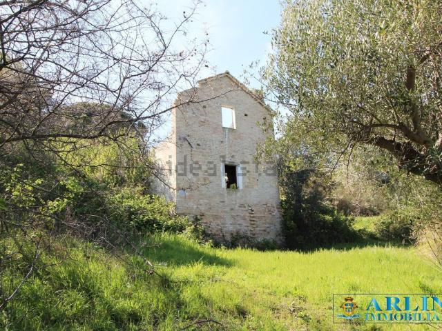 Rustico in vendita a Silvi, Abruzzo