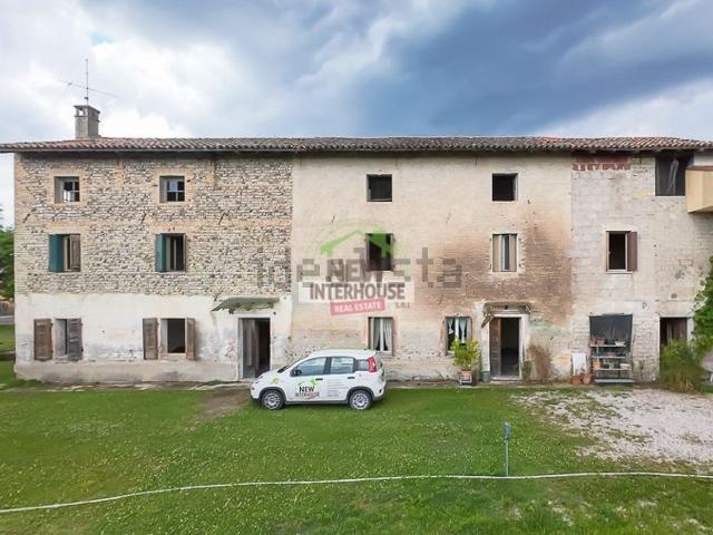 Rustico in vendita a Codroipo, Friuli-Venezia Giulia