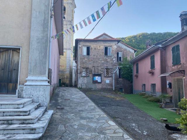 Rustico in vendita a Maissana, Liguria