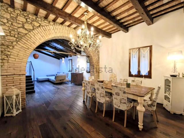 Rustico in vendita a Unione di Comuni della Romagna Forlivese, Bertinoro