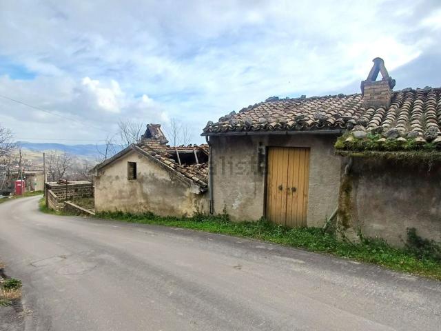 Rustico in vendita a Farindola, Abruzzo
