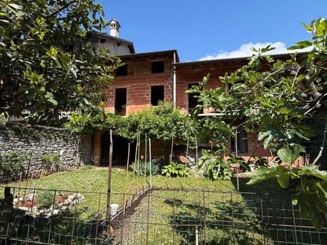 Rustico in vendita a Arsiè, Veneto