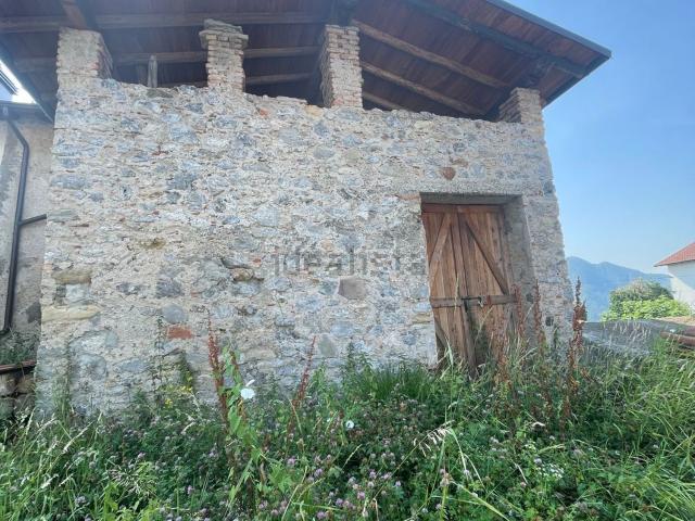 Rustico in vendita a Premolo, Lombardia
