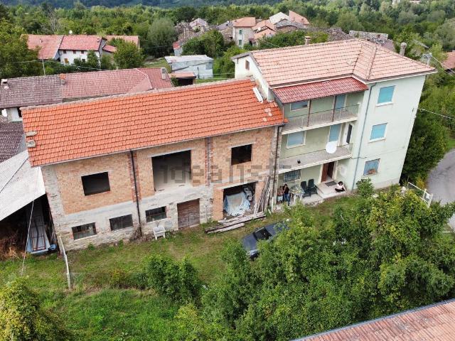 Rustico in vendita a Bettola, Reggio Emilia