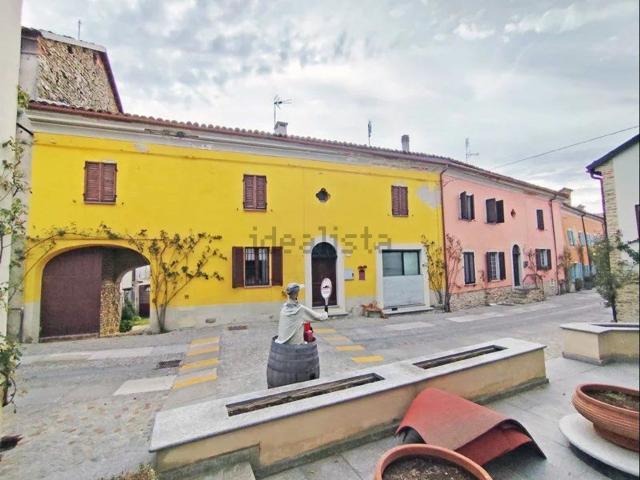 Rustico in vendita a Bossolasco, Cuneo