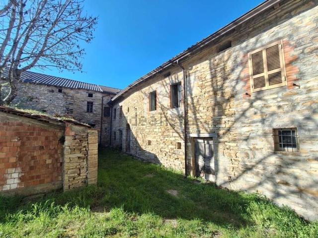 Rustico in vendita a Bore, Reggio Emilia