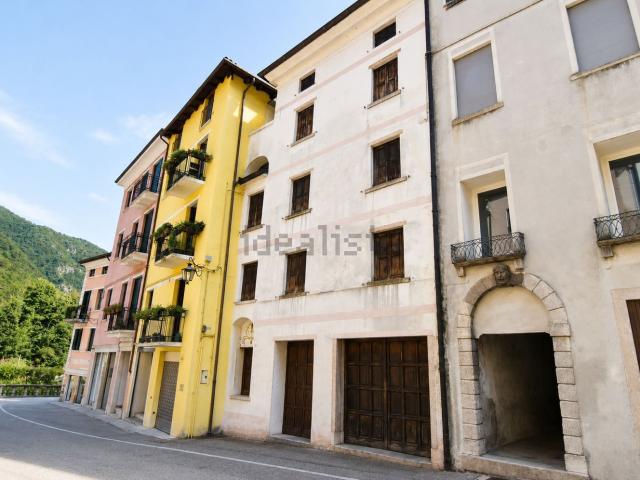 Rustico in vendita a Valstagna, Veneto