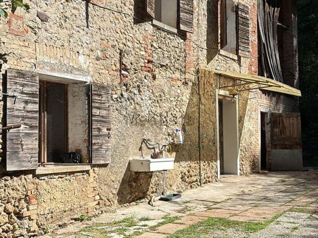 Rustico in vendita a Crocetta Del Montello, Veneto