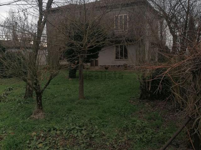 Rustico in vendita a Unione Alto Ferrarese, Bondeno
