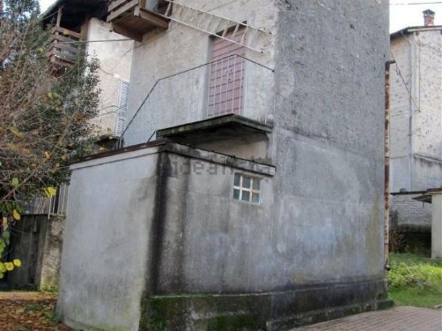 Rustico in vendita a Albosaggia, Lombardia