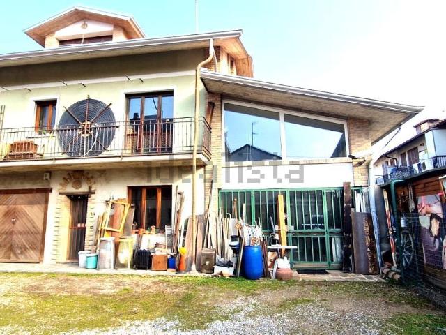 Rustico in vendita a San Martino, Mozzate